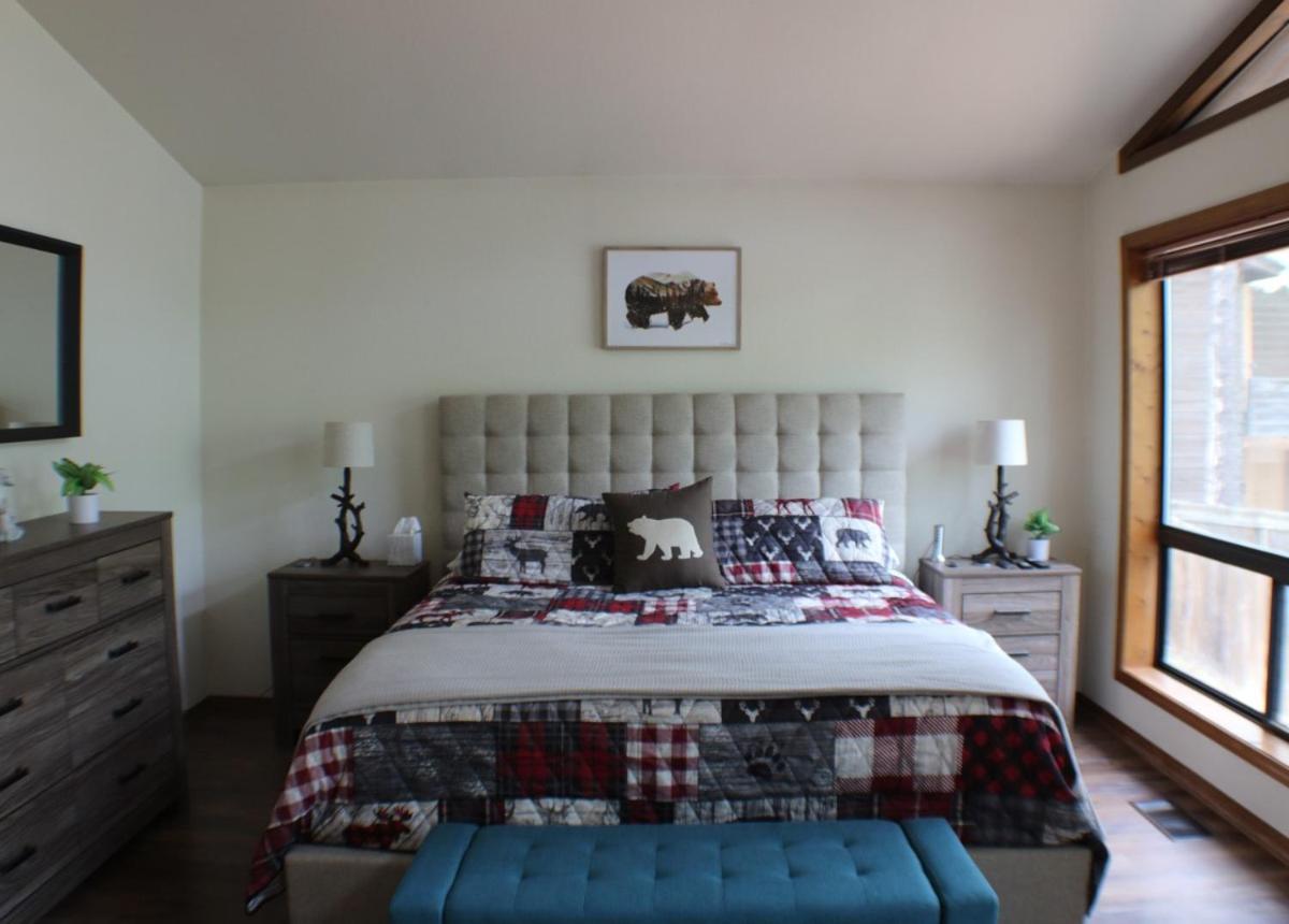 Kathys Cabin, King Bed, Hot Tub, Near-Nau & Downtown Attractions, Perfect Year-Round Mountain Getaway Флегстафф Екстер'єр фото