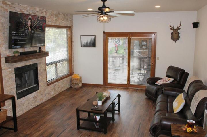 Kathys Cabin, King Bed, Hot Tub, Near-Nau & Downtown Attractions, Perfect Year-Round Mountain Getaway Флегстафф Екстер'єр фото