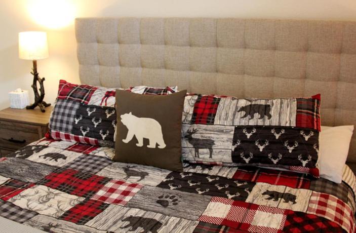 Kathys Cabin, King Bed, Hot Tub, Near-Nau & Downtown Attractions, Perfect Year-Round Mountain Getaway Флегстафф Екстер'єр фото