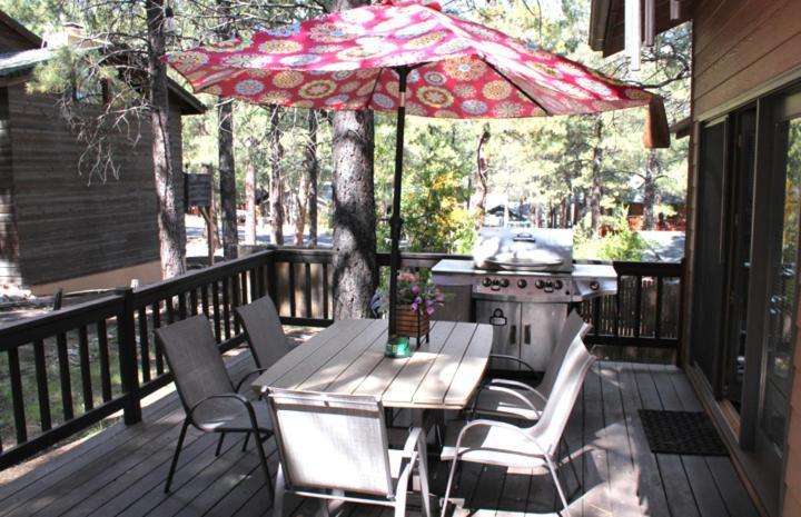 Kathys Cabin, King Bed, Hot Tub, Near-Nau & Downtown Attractions, Perfect Year-Round Mountain Getaway Флегстафф Екстер'єр фото